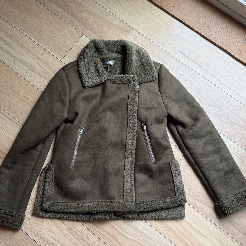 En Creme‎ Dark green Faux Suede Shearling Moto Jacket. M. EUC.
